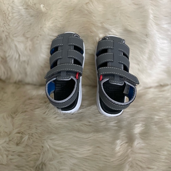 NWT Toddler sz 7 See Kai Run Cyrus Flexirun Gray/Red Sandals - Picture 5 of 5